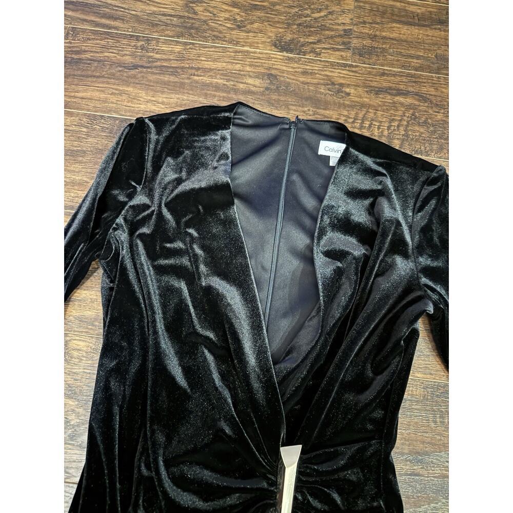 NWT Calvin Klein Black Wrap Velvet Dress Size 4 - Picture 4 of 7